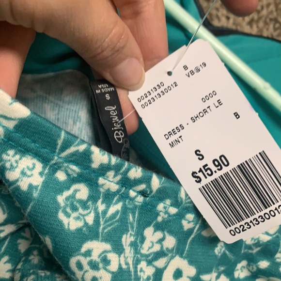 Short floral strapless - Picture 3 of 4